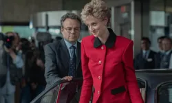 Netflix, olaylı dizisi The Crown için yeni afişlerini yayınladı